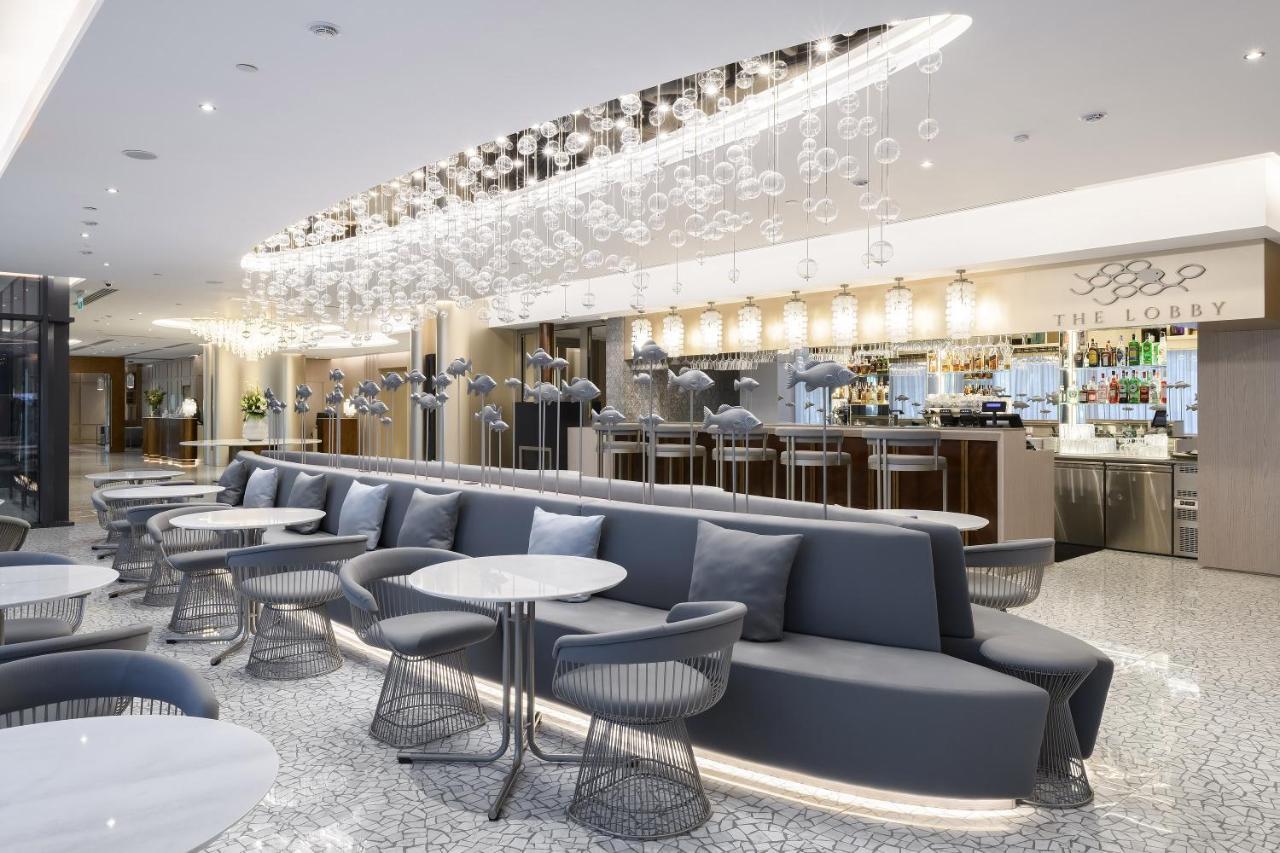 Premier Hotel Odessa Exterior foto The lounge at London Heathrow Airport