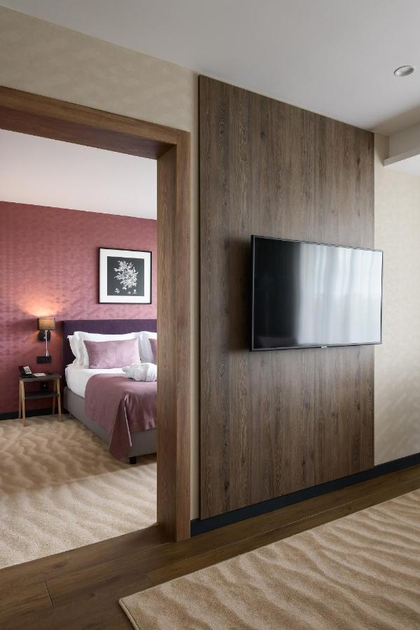 Premier Hotel Odessa Exterior foto A room at the hotel