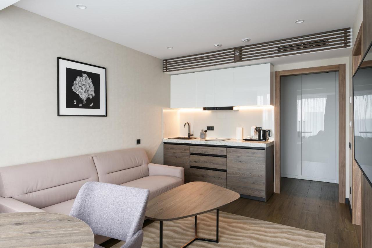 Premier Hotel Odessa Exterior foto A typical apartment at The Collective Old Oak