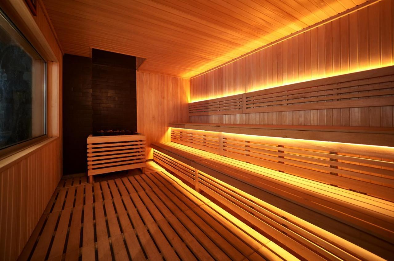 Premier Hotel Odessa Exterior foto A modern Finnish sauna